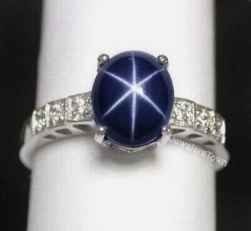 Anello con zaffiro stellato